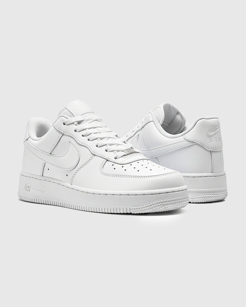 NIKE AIR FORCE 1'07 WHITE SHOES