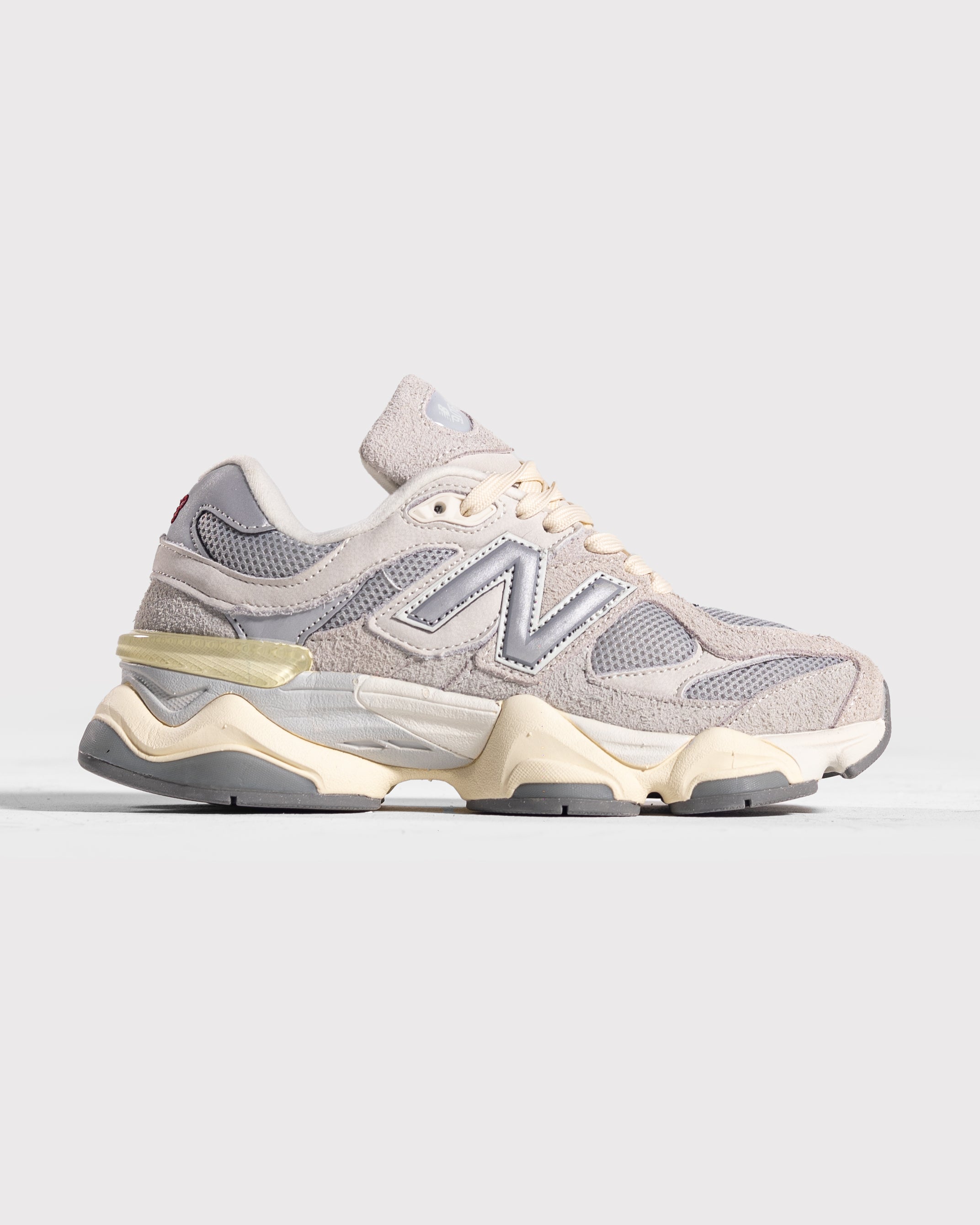 NB 9060 QUARTZ GREY SNEAKERS