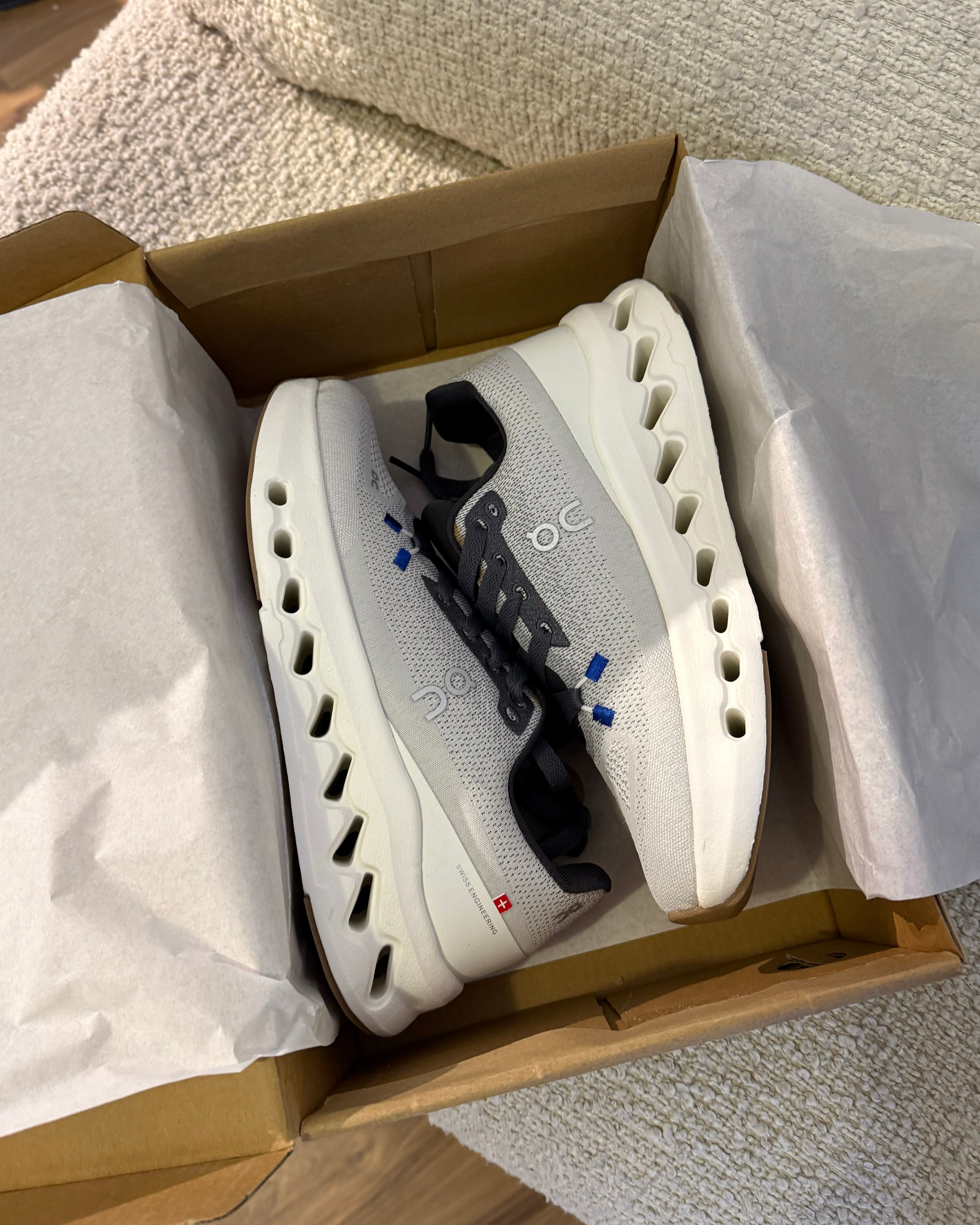 CLOUDTILT LIGHTGREY SHOES